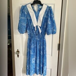 Vintage Lady Carol Petites blue tropical floral dress with a sailor collar SMALL